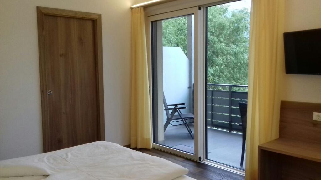 Hotel Garni Raffein Lana Esterno foto